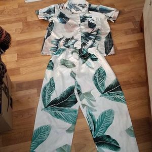 PAJAMAS TOP BOTTOMS TWO PIECE SET LOT 2 PALM LEAVES L